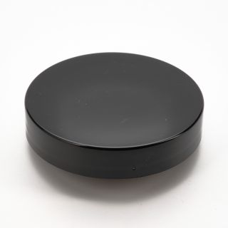 Tapón de rosca negro con inserto de espuma de PE y disco de recubrimiento blanco para tarros de cristal de 100 ml